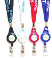 obeski z izvlecno vrvico